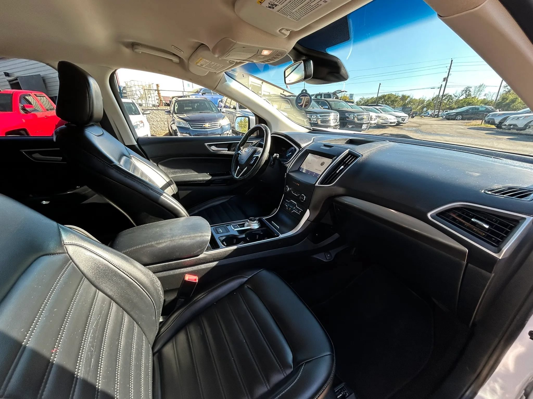 Used 2020 Ford Edge SEL FWD image 27