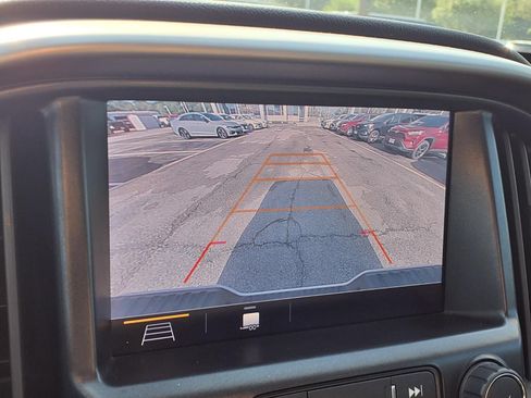 Certified 2022 Chevrolet Colorado LT RWD image 4