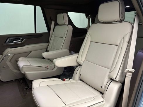 New 2026 GMC Yukon Denali w/ Sun & Power Step Package image 43