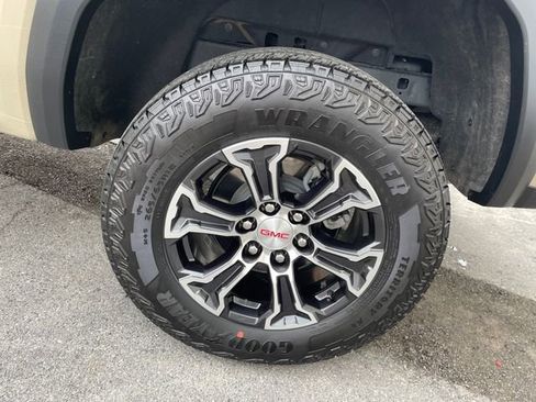 Used 2024 GMC Canyon AT4 w/ Canyon Safety Plus Package image 16