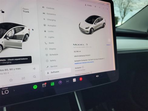 Used 2020 Tesla Model 3 Standard Range Plus image 23