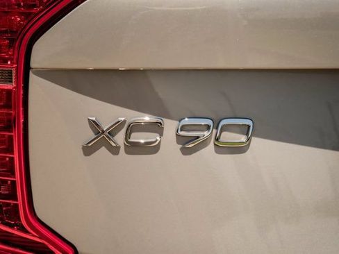 Used 2024 Volvo XC90 B6 Plus w/ Protection Package Premier AWD/4WD image 19