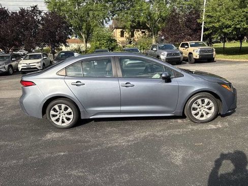 Used 2023 Toyota Corolla LE image 7