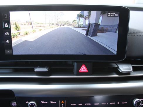 New 2026 Kia Carnival SX w/ SX Dark Edition Package FWD image 64
