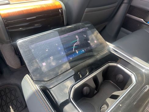 Used 2022 Jeep Grand Wagoneer Series III w/ Rear Seat Video Group 1 image 19