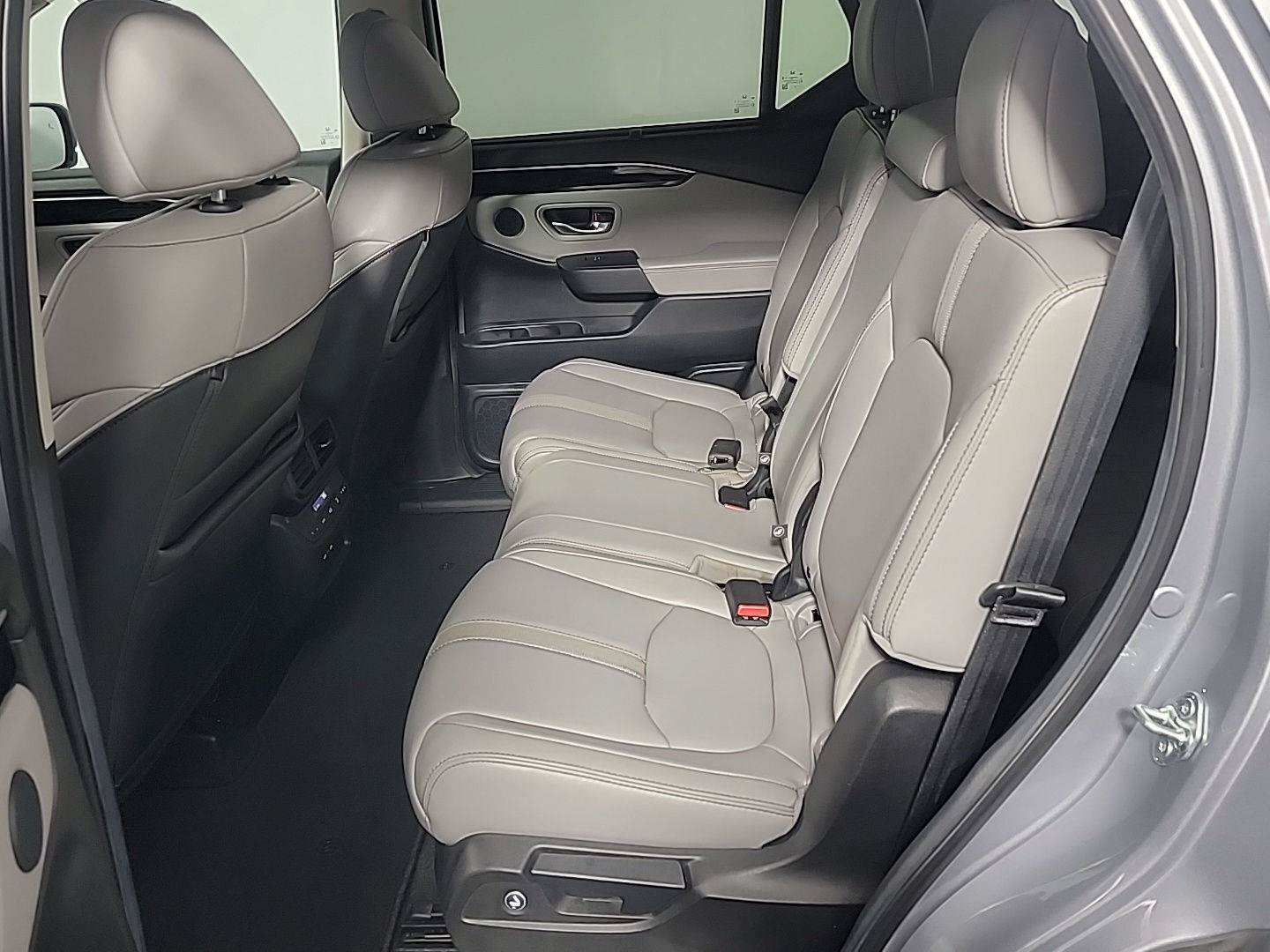 Certified 2025 Honda Pilot EX-L image 17