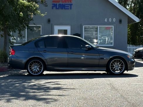 Used 2006 BMW 325i Sedan RWD image 4