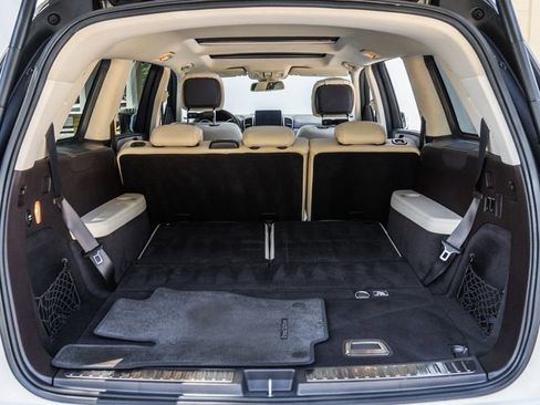 Used 2019 Mercedes-Benz GLS 450 4MATIC w/ Grand Edition Package image 30