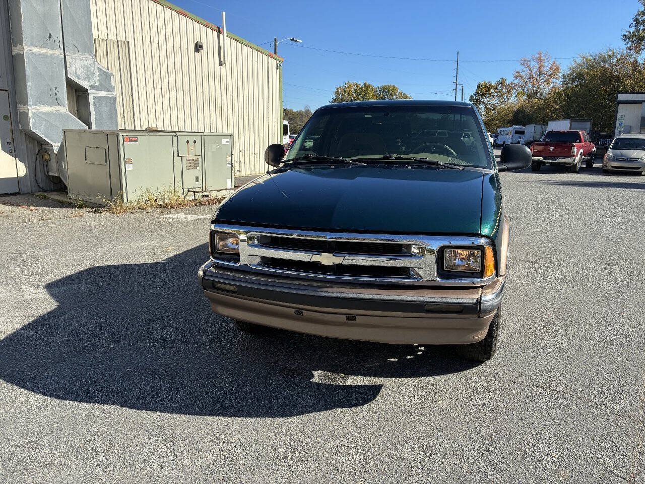Used 1996 Chevrolet S10 Pickup LS RWD image 7