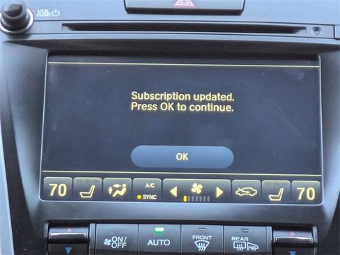 Used 2019 Acura TLX 3.5L Technology Pkg w/A-Spec P image 16