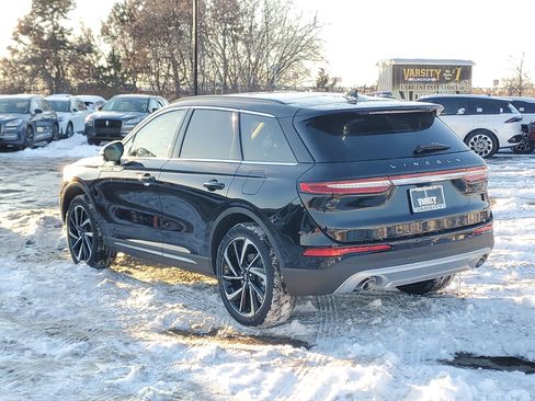 New 2026 Lincoln Corsair Reserve image 3