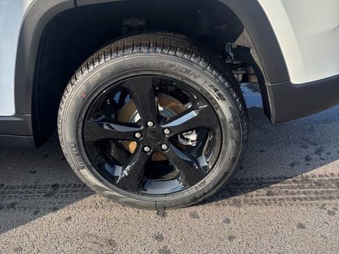 New 2026 Jeep Grand Cherokee Limited image 25