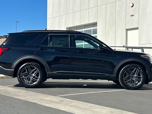 New 2026 Ford Explorer ST w/ Sun And Sound Package image 2