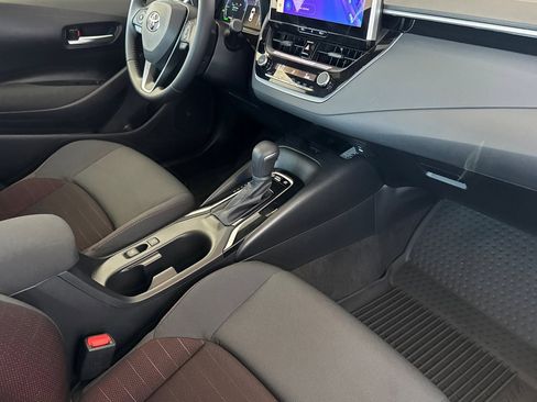 Certified 2026 Toyota Corolla SE w/ SE Premium Package FWD image 31