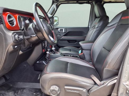 Used 2021 Jeep Gladiator Rubicon AWD/4WD image 11