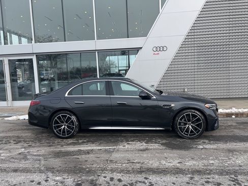 Used 2025 Mercedes-Benz E 53 AMG e 4MATIC Sedan image 15