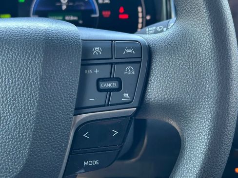 Used 2025 Toyota Camry LE w/ Convenience Package AWD/4WD image 37