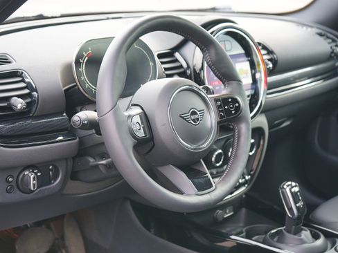 Used 2022 MINI Cooper Clubman S w/ Premium Package AWD/4WD image 16