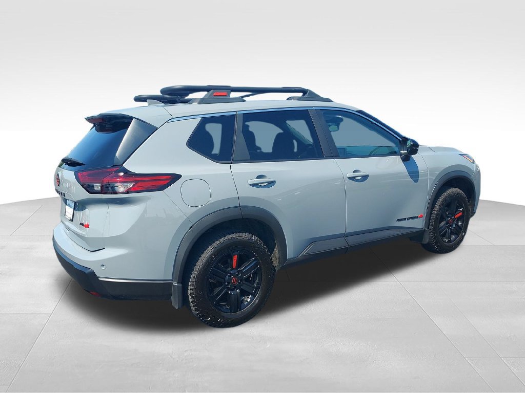 Used 2025 Nissan Rogue SV w/ Rock Creek Premium Package AWD/4WD image 5