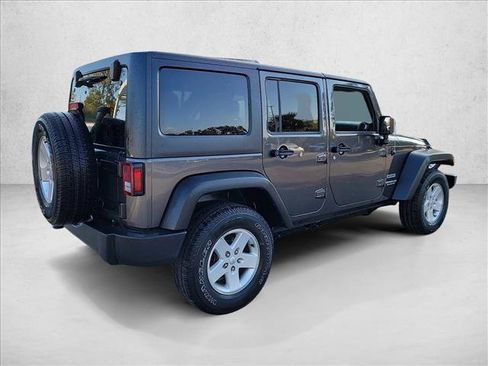 Used 2017 Jeep Wrangler Unlimited Sport w/ Quick Order Package 24S AWD/4WD image 5