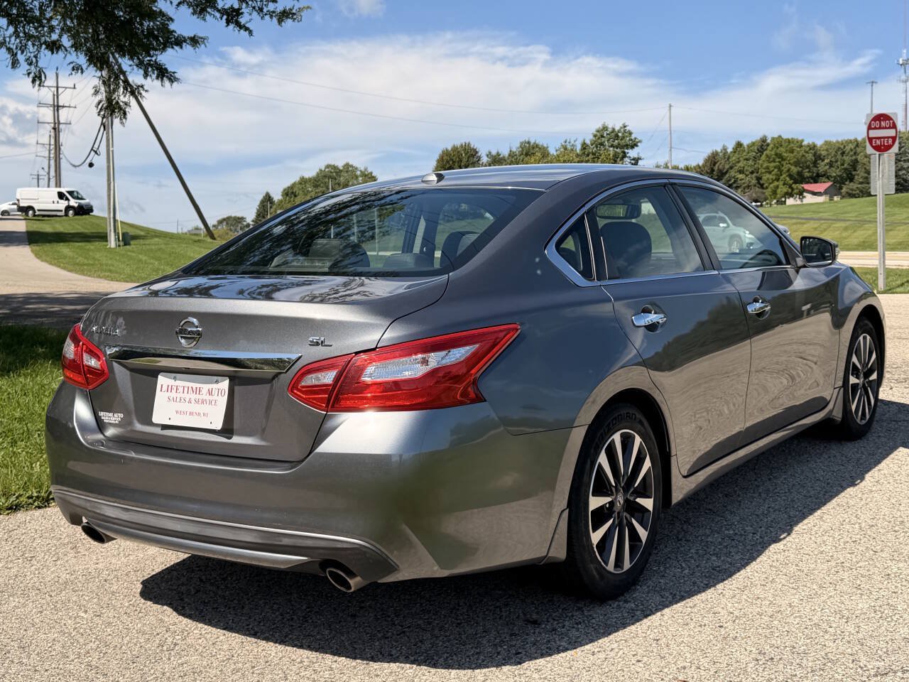 Used 2016 Nissan Altima 2.5 SL w/ 2.5 Technology Package FWD image 5