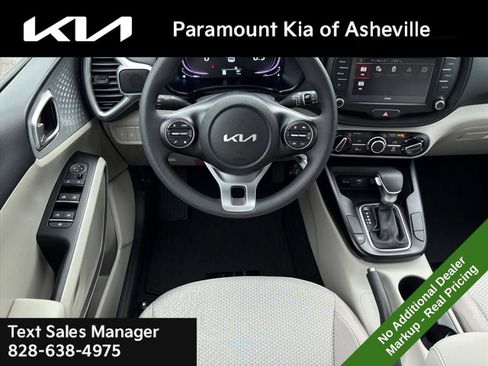 New 2025 Kia Soul LX image 21