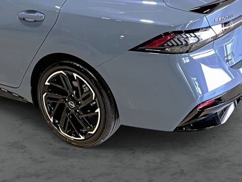 New 2026 Nissan Sentra SR FWD image 9
