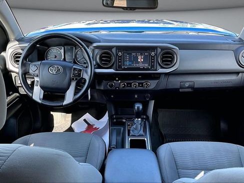 Used 2017 Toyota Tacoma SR5 image 7