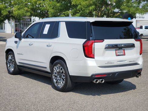 Used 2023 GMC Yukon Denali Ultimate AWD/4WD image 11