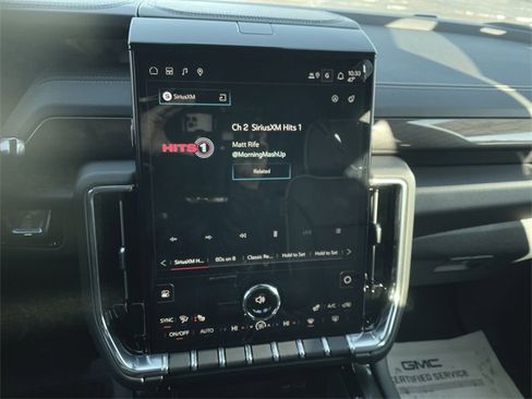 New 2026 GMC Yukon Elevation image 13