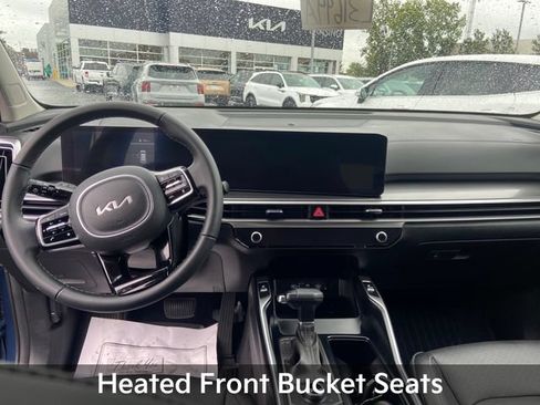 Used 2025 Kia Sorento EX w/ Panoramic Sunroof Package AWD/4WD image 16
