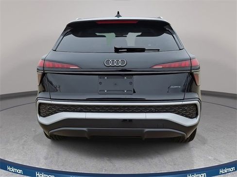 New 2026 Audi Q3 quattro 2.0T image 3