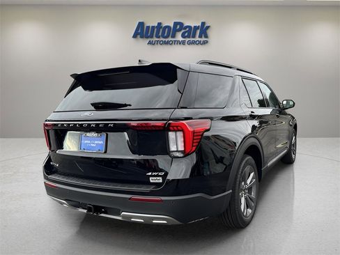New 2025 Ford Explorer Active w/ Active Comfort Package image 7