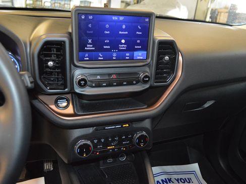 Used 2024 Ford Bronco Sport Outer Banks w/ Tech Package image 19