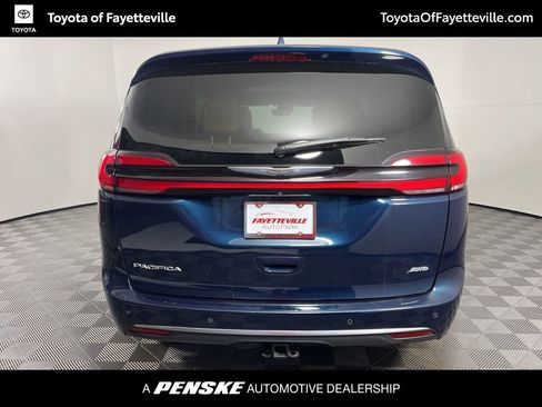 Used 2022 Chrysler Pacifica Pinnacle AWD/4WD image 15