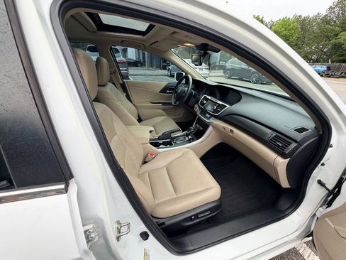 Used 2015 Honda Accord EX-L image 14