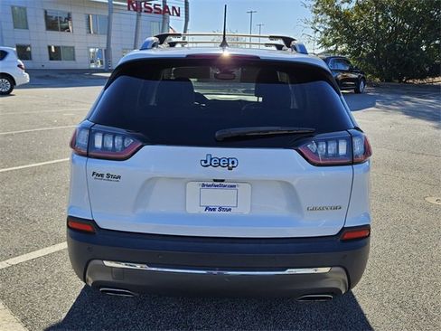 Used 2019 Jeep Cherokee Limited w/ Luxury Group image 10