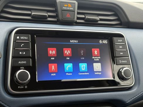 Used 2025 Nissan Versa SV w/ Trunk Package FWD image 22