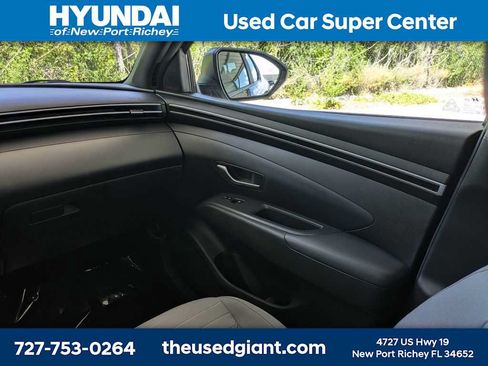 Used 2023 Hyundai Santa Cruz SEL w/ Activity Package FWD image 17