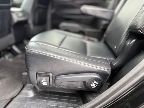 Used 2015 Toyota Highlander XLE image 10