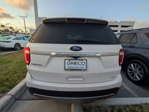 Used 2017 Ford Explorer Limited image 9