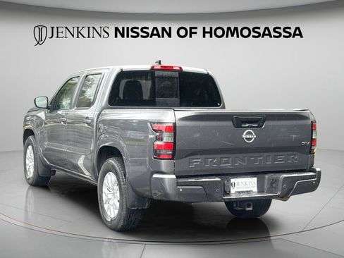 Certified 2023 Nissan Frontier SV w/ SV Convenience Package RWD image 10