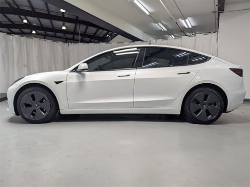 Used 2023 Tesla Model 3 Standard Range image 20