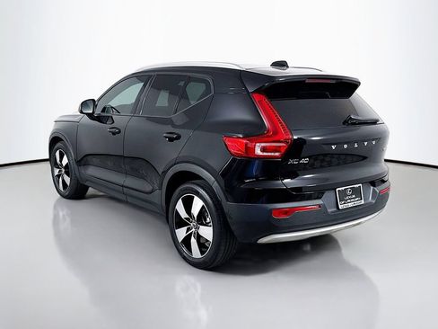 Used 2020 Volvo XC40 T5 Momentum w/ Protection Package Premier AWD/4WD image 7