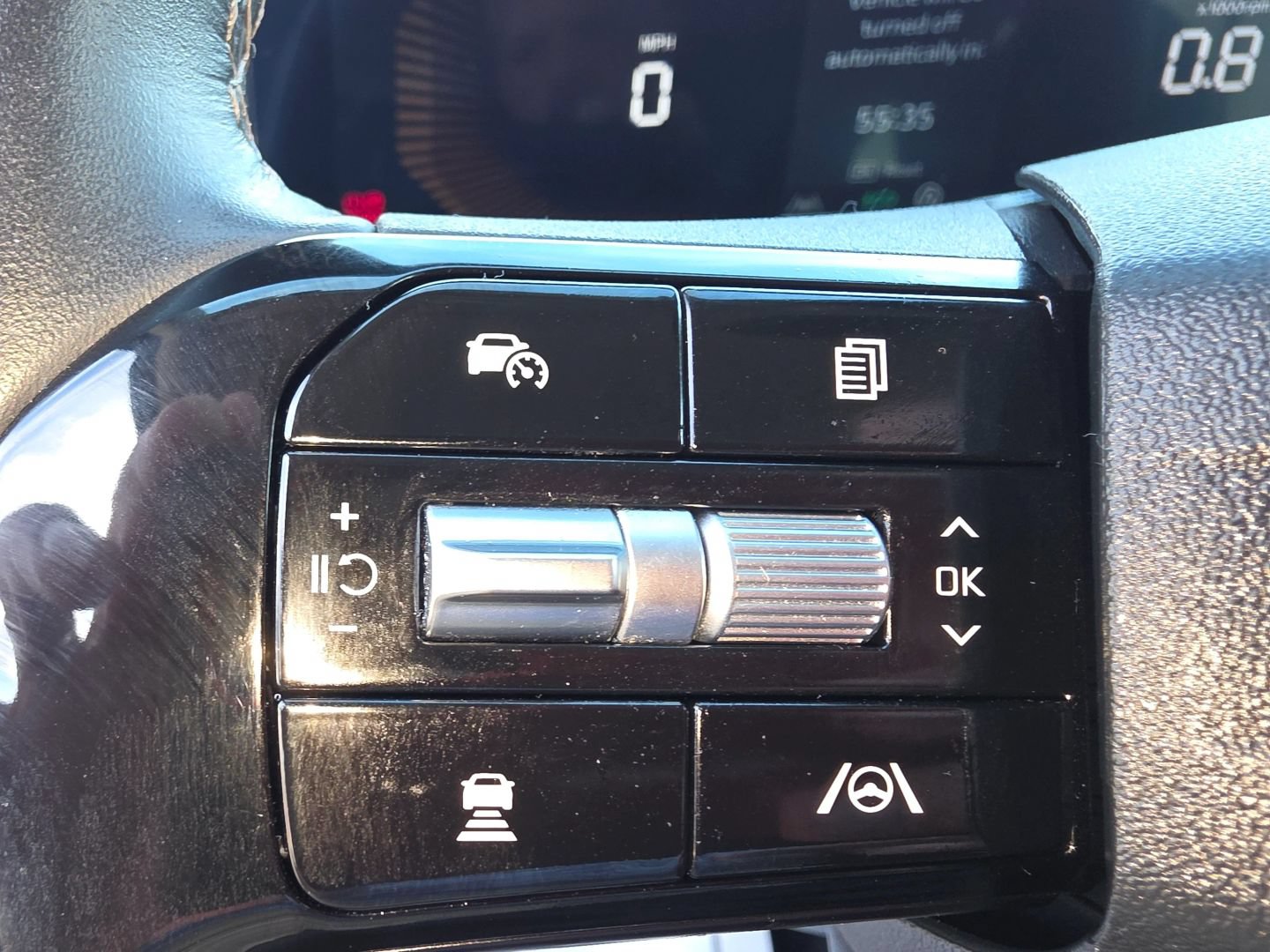 Used 2026 Kia Sorento LX FWD image 16