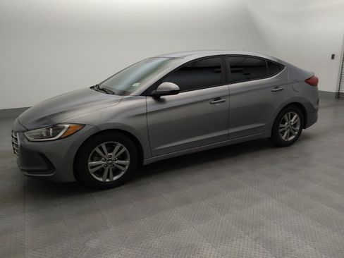 Used 2018 Hyundai Elantra SEL FWD image 2