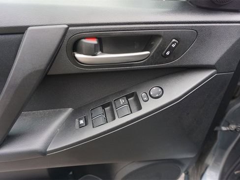 Used 2012 MAZDA MAZDA3 i Touring image 3