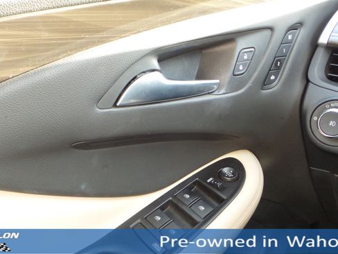 Used 2019 Buick Envision Essence image 13