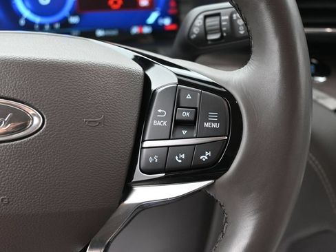 Used 2023 Ford Explorer Platinum w/ Technology Package AWD/4WD image 29