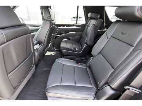 New 2026 Cadillac Escalade 2WD image 7